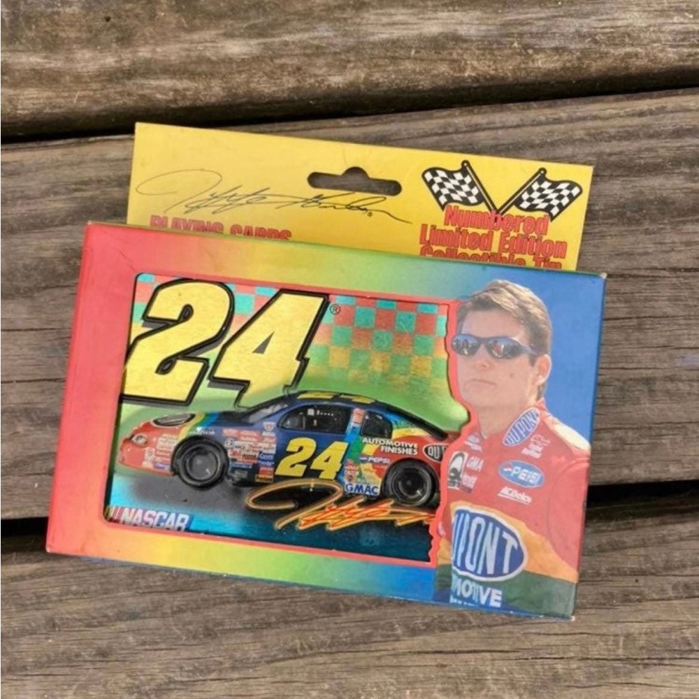 VINTAGE NASCAR JEFF GORDON PLAYING CARDS IN COLLECTORS TIN